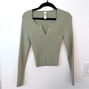 Mahina Light Green V Neck Cropped Ribbed Sweater Top